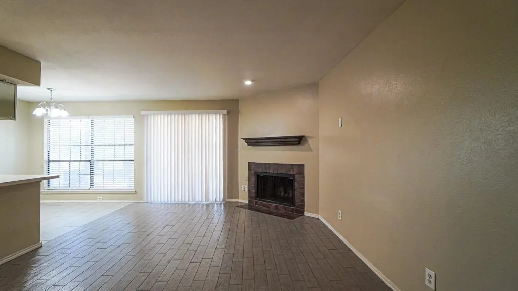 2505 Wedglea Drive, #121