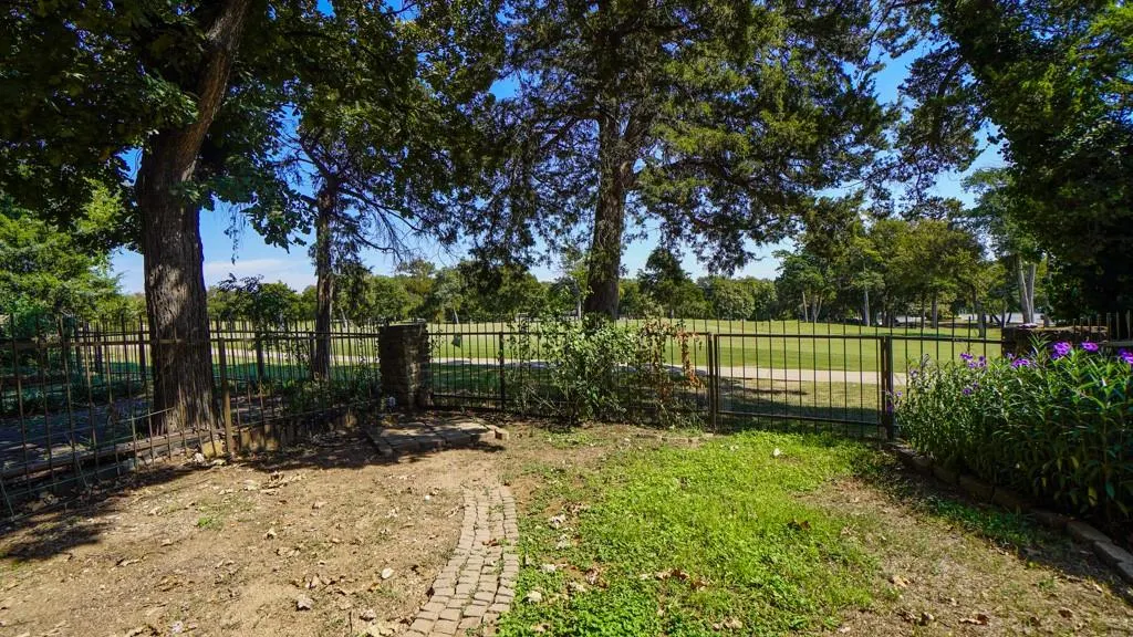 2505 Wedglea Drive, #121