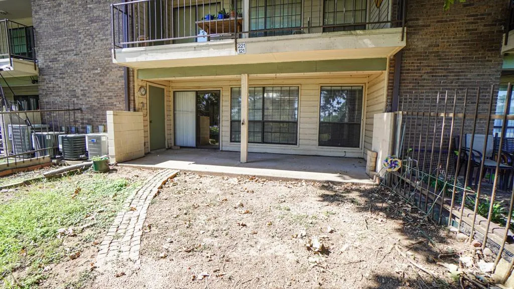 2505 Wedglea Drive, #121