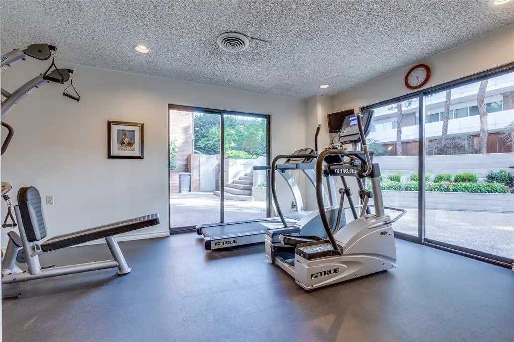 3621 Turtle Creek Boulevard, #9K