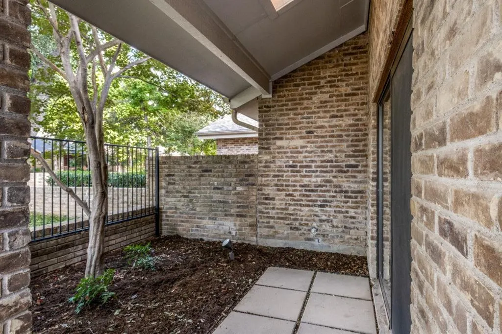 5934 Glen Heather Drive
