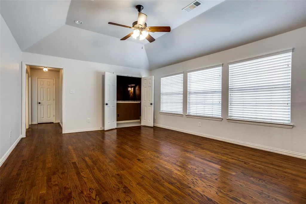 1207 Philip Drive