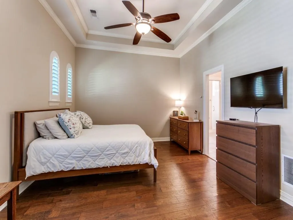 1317 Salado Drive