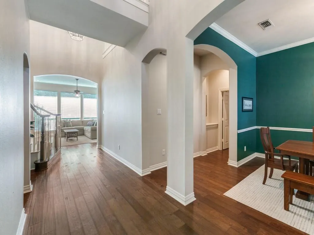 1317 Salado Drive