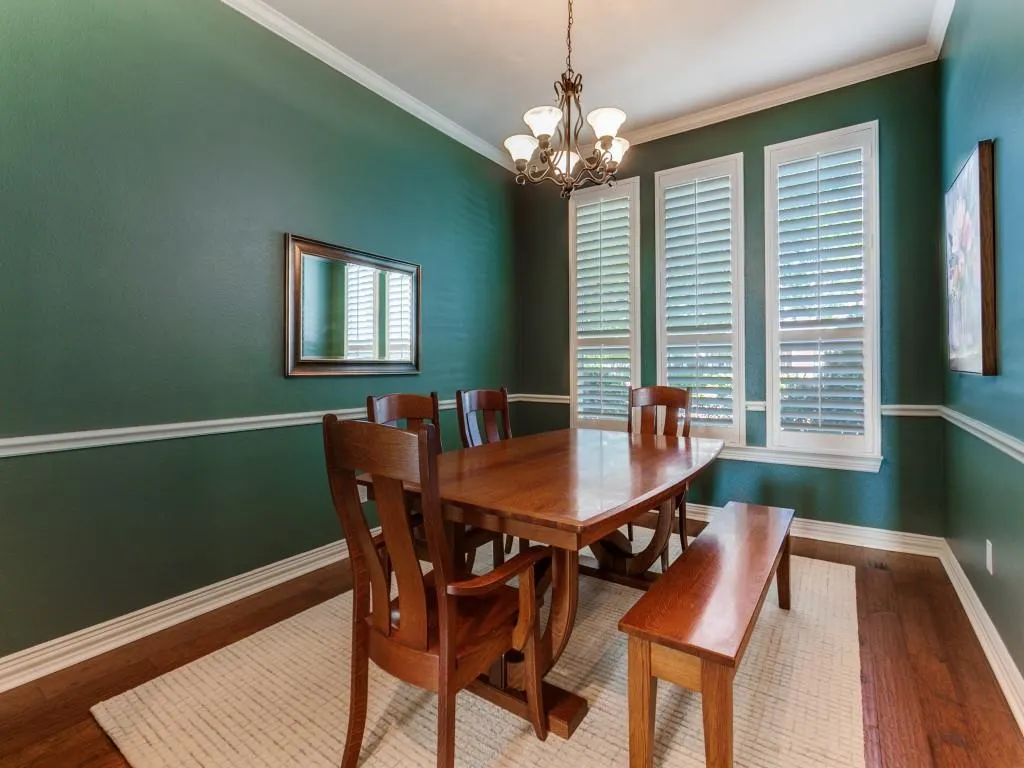 1317 Salado Drive