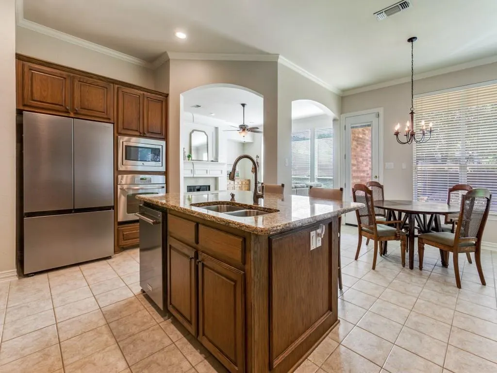 1317 Salado Drive
