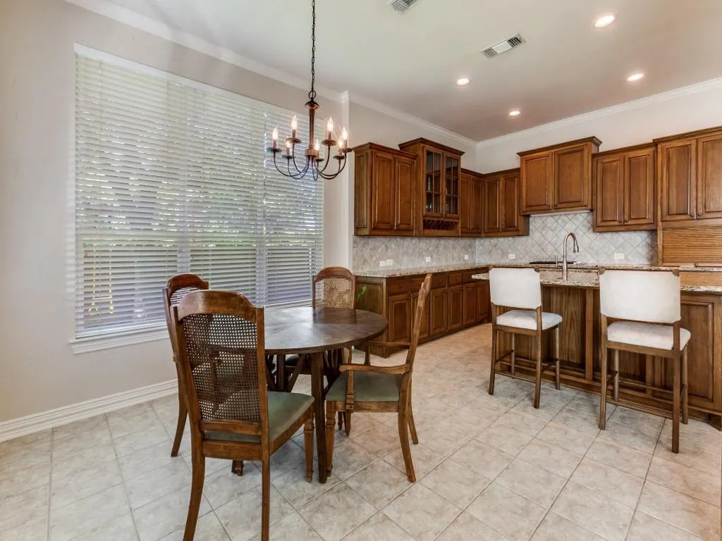 1317 Salado Drive