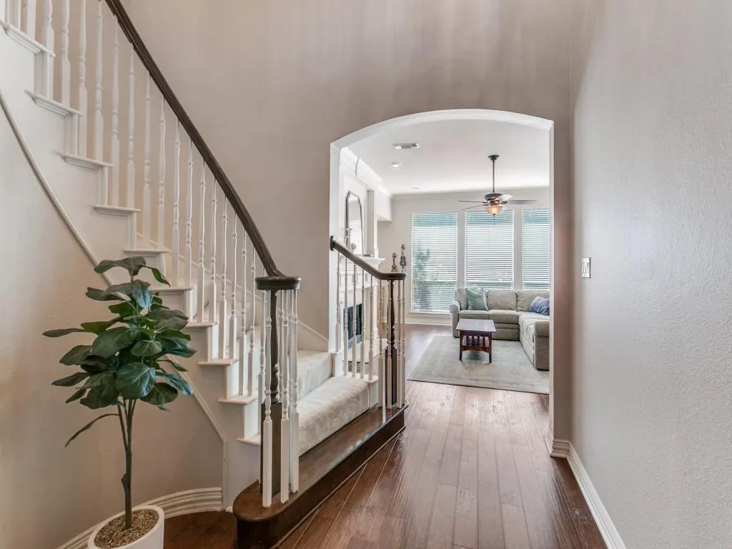 1317 Salado Drive