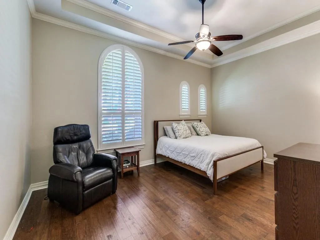 1317 Salado Drive