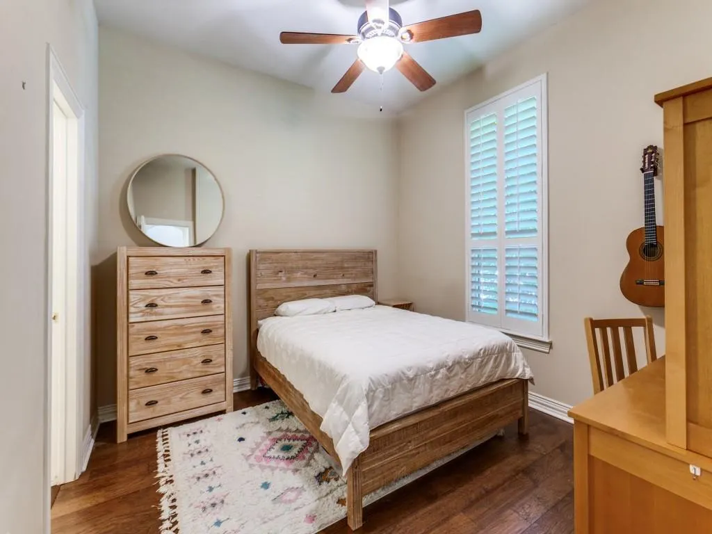 1317 Salado Drive