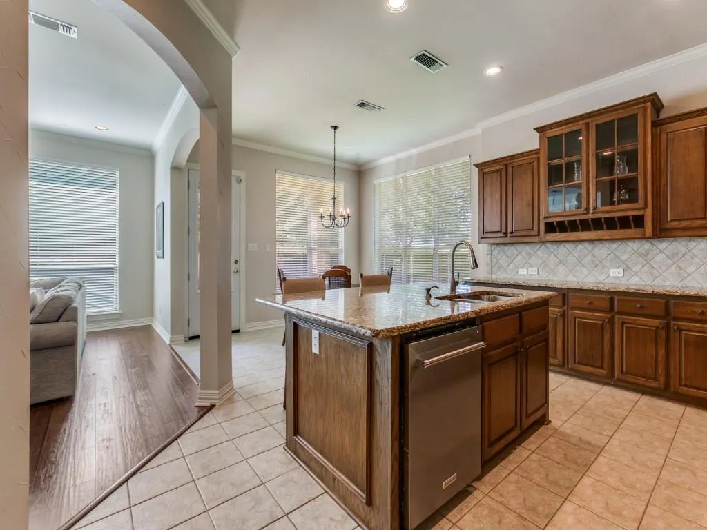 1317 Salado Drive