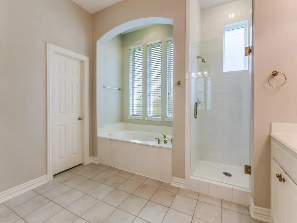 1317 Salado Drive