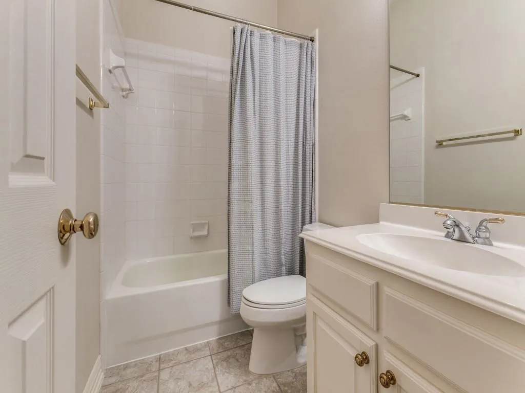 1317 Salado Drive