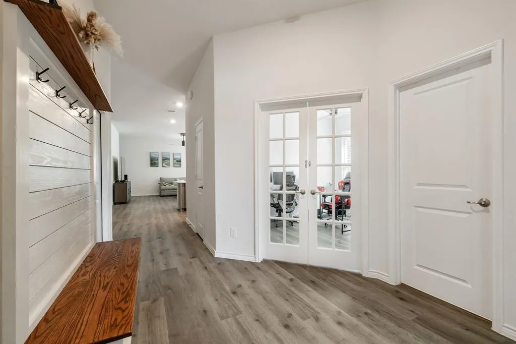 2818 Moccasin Lane
