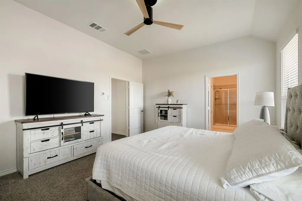2818 Moccasin Lane