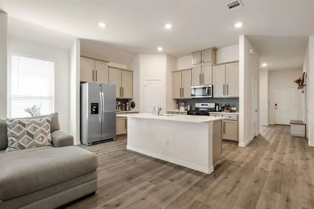 2818 Moccasin Lane