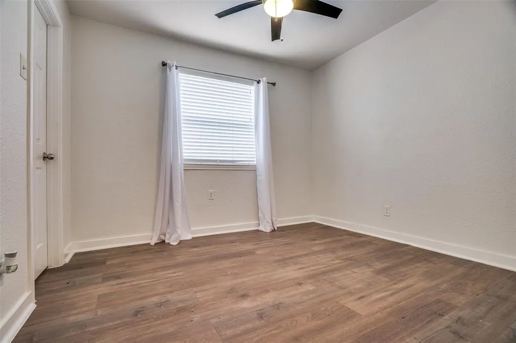 4927 San Jacinto Street, #106