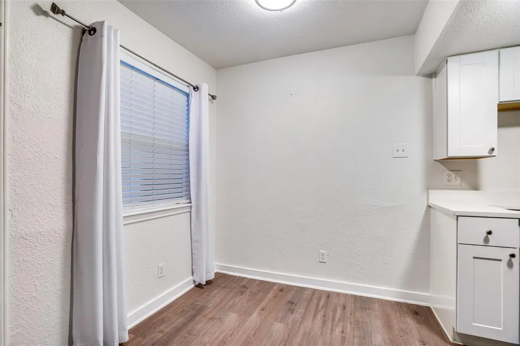 4927 San Jacinto Street, #106