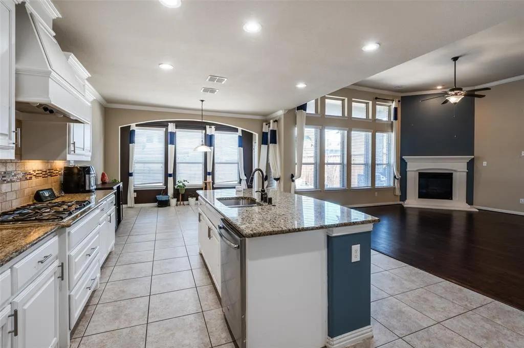 9848 Robinwoods Drive