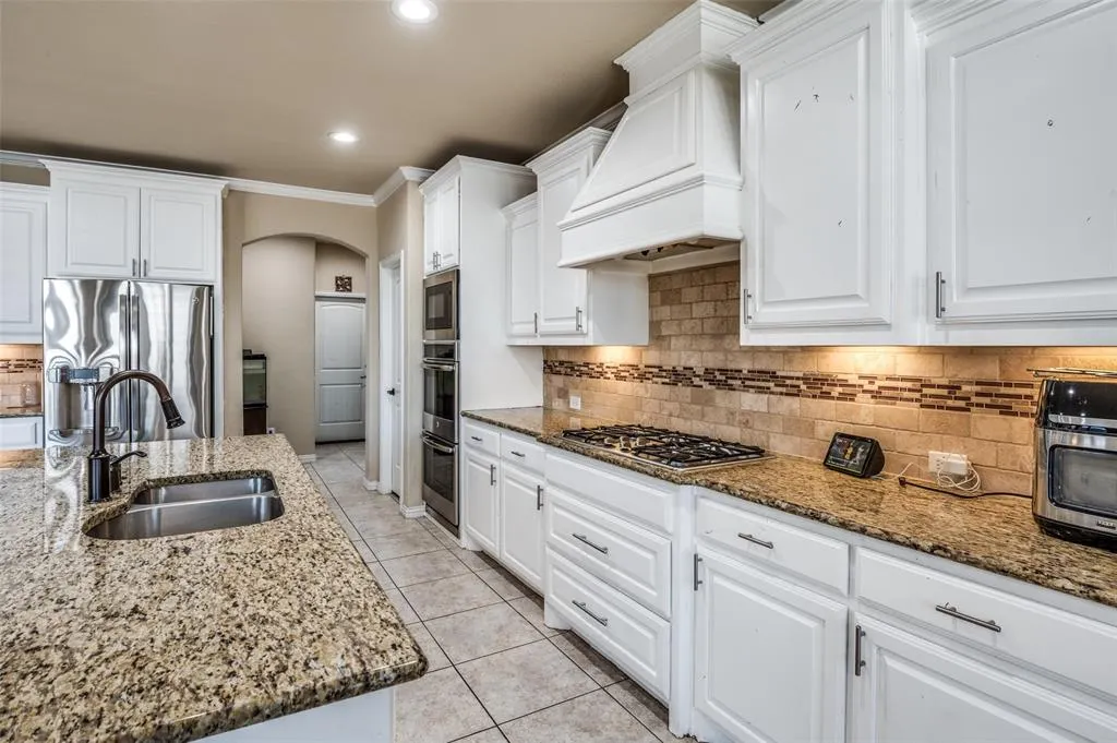 9848 Robinwoods Drive