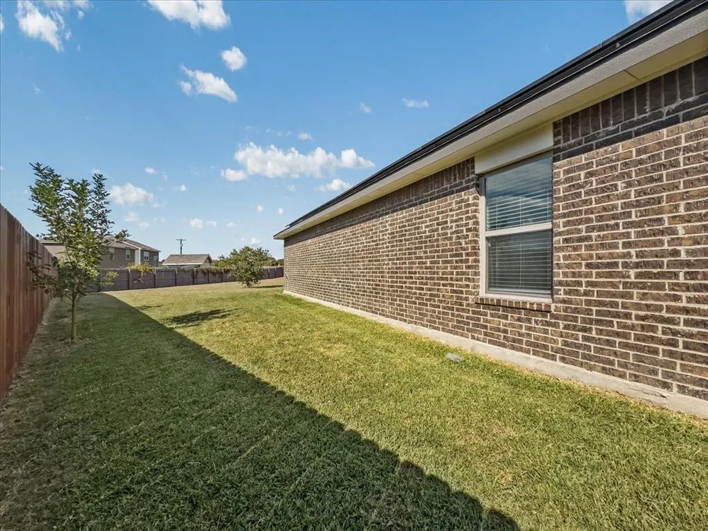 14201 Bridgeview Lane