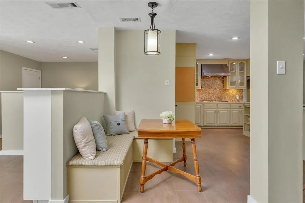 3708 Waldorf Drive