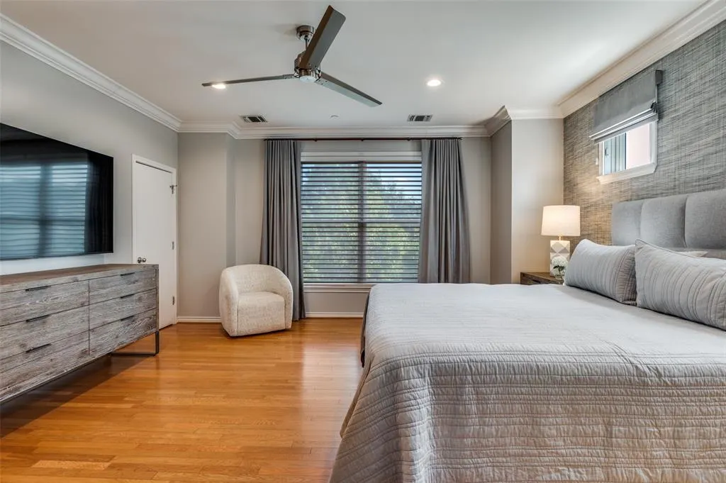 4223 Buena Vista Street, #1