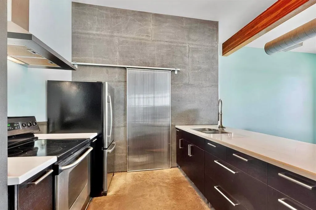 2502 Live Oak Street, #330