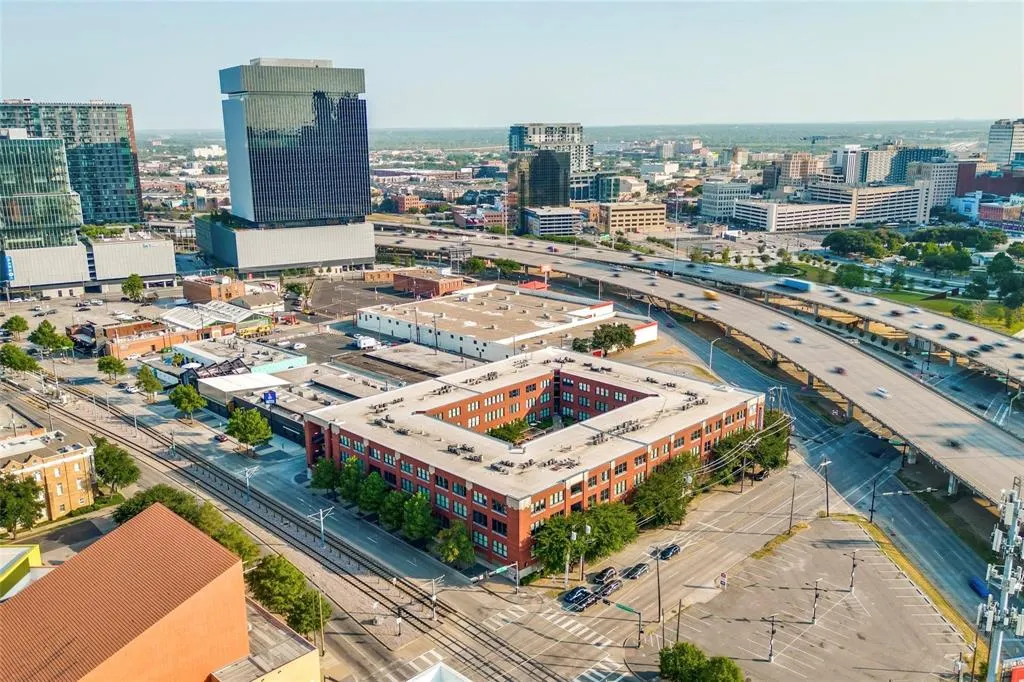 2502 Live Oak Street, #330