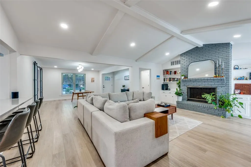 7738 La Manga Drive