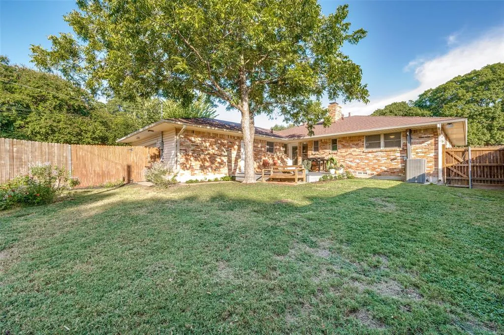 7738 La Manga Drive