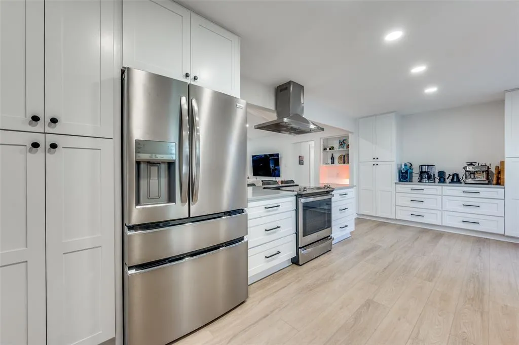 7738 La Manga Drive