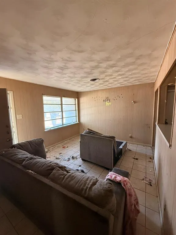 833 Jadewood Drive