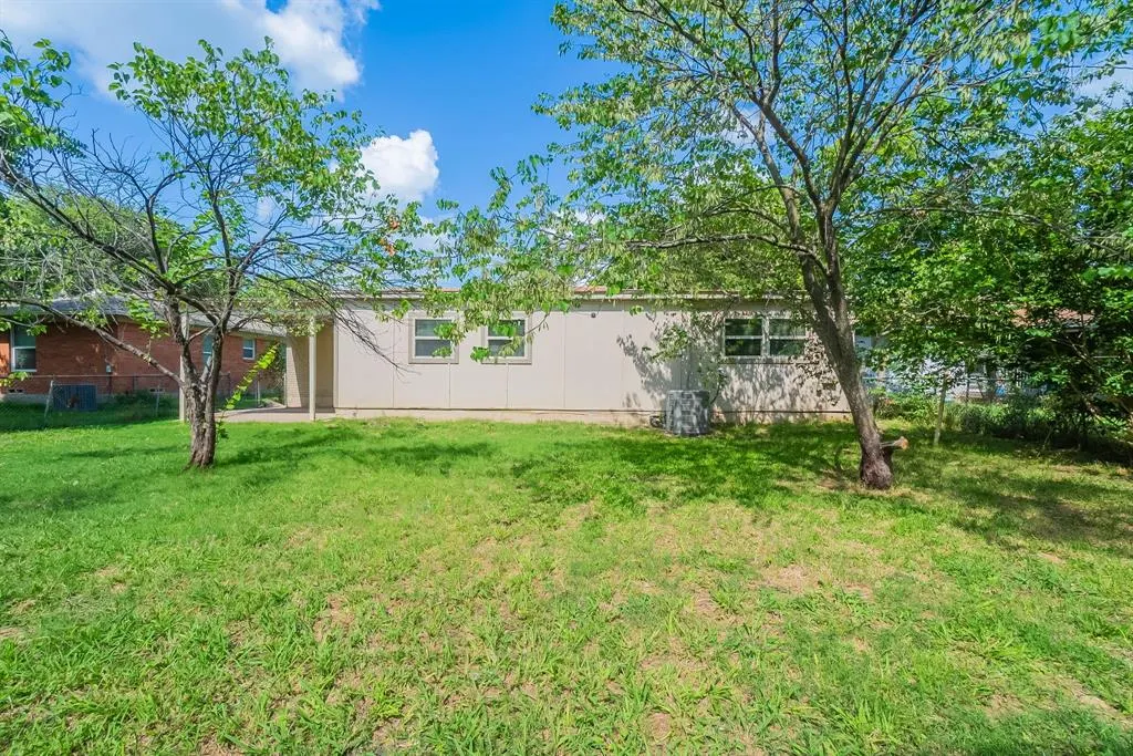 10033 Casa Oaks Drive