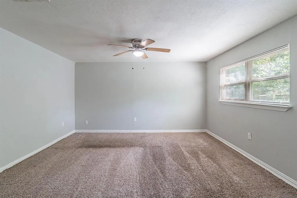 10033 Casa Oaks Drive
