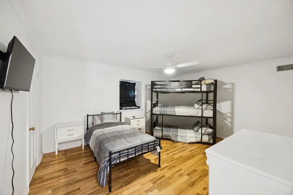 11212 Inwood Road
