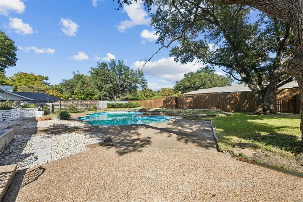 11212 Inwood Road