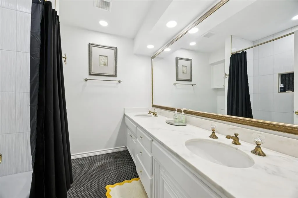 11212 Inwood Road