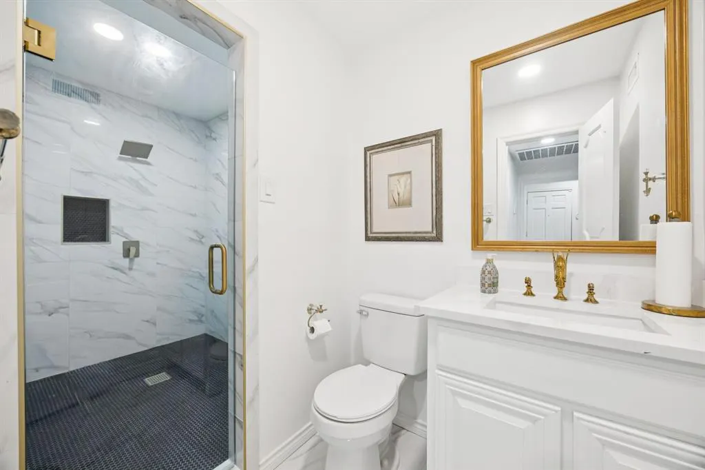 11212 Inwood Road