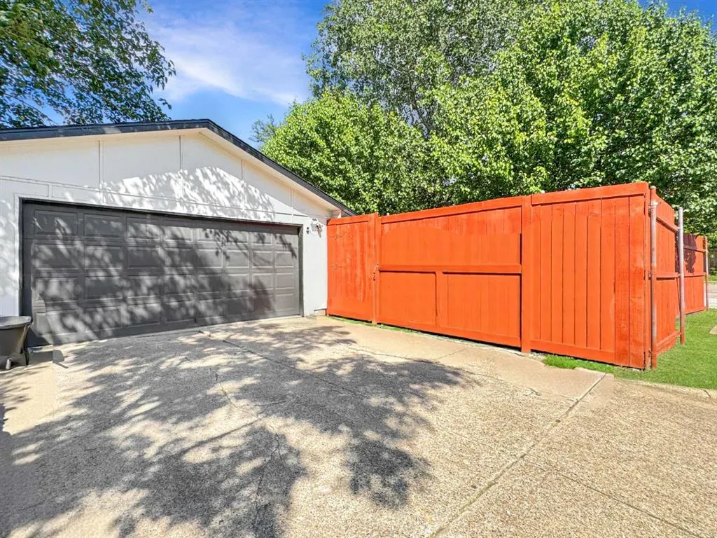 900 Shenandoah Drive