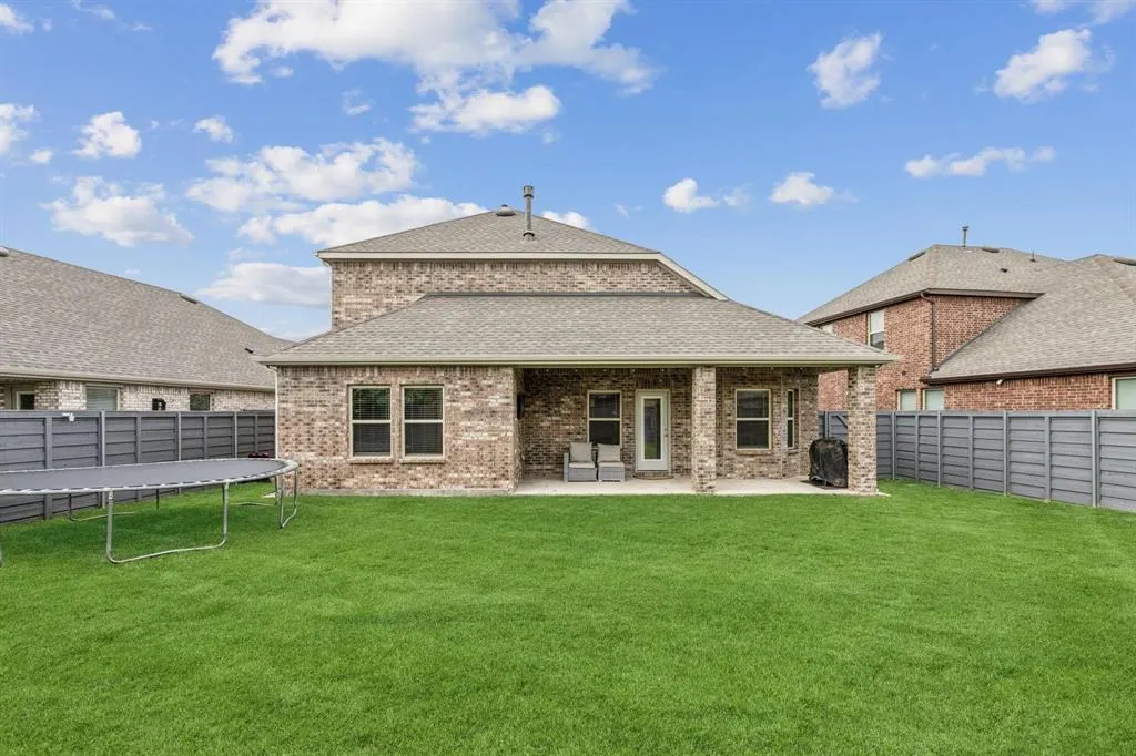 7521 Bird Cherry Lane