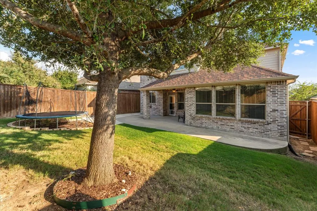 5212 Birchwood Drive