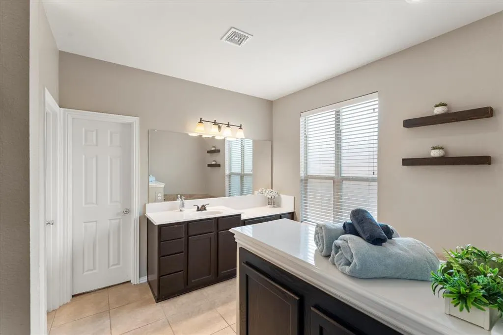 5212 Birchwood Drive