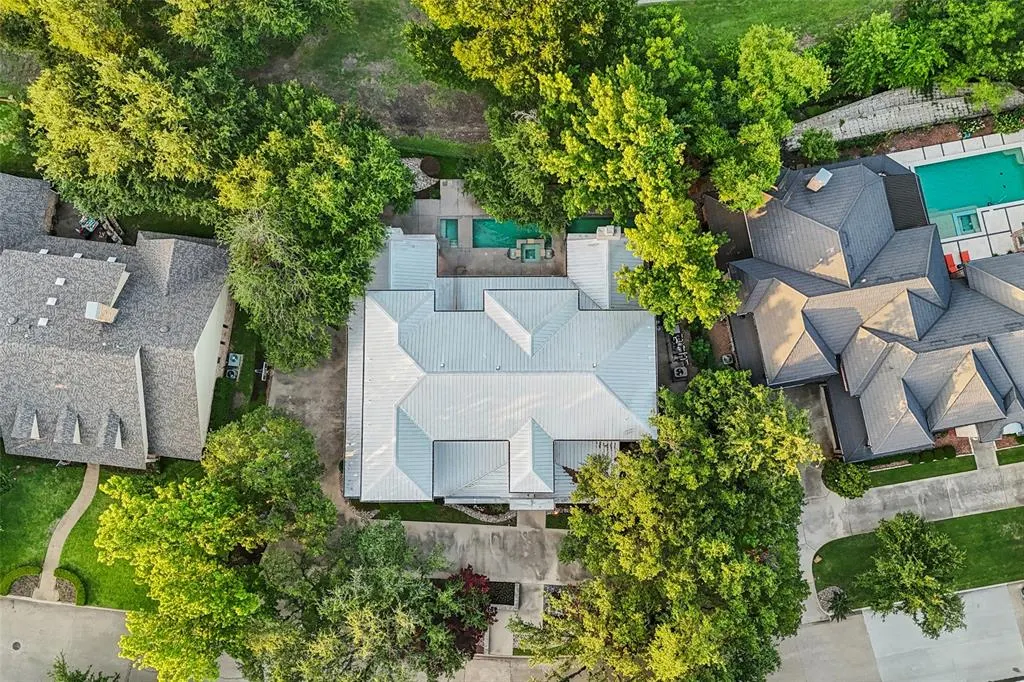 6007 Club Oaks Drive