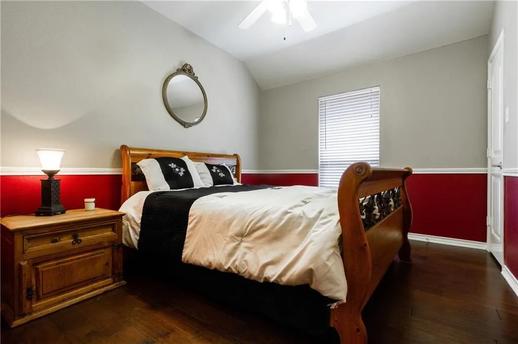 7813 Loma Alta Trail