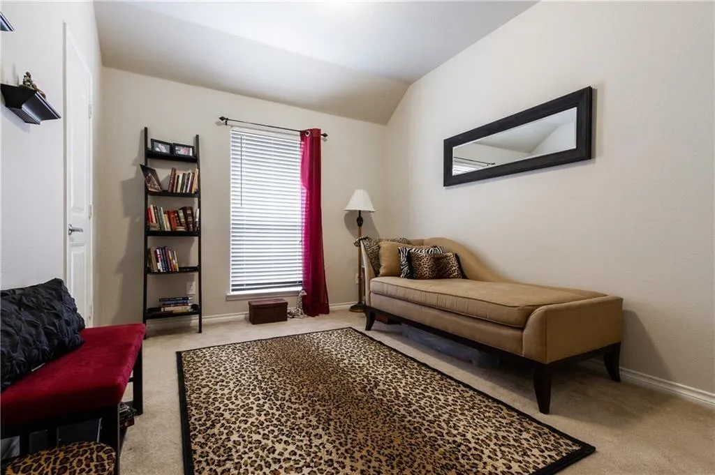 7813 Loma Alta Trail
