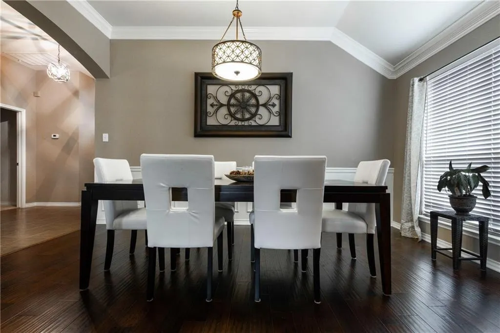 7813 Loma Alta Trail