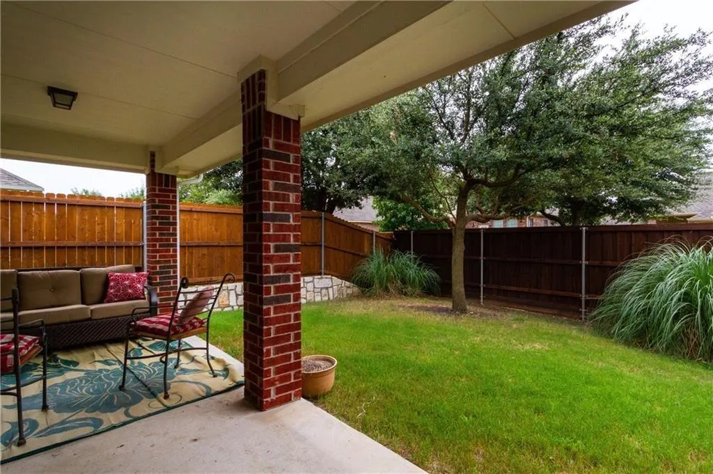 7813 Loma Alta Trail