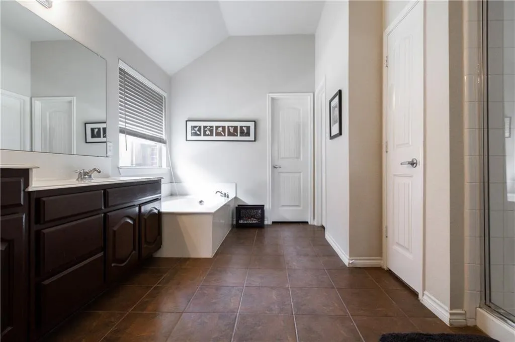 7813 Loma Alta Trail
