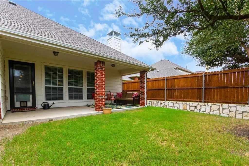 7813 Loma Alta Trail